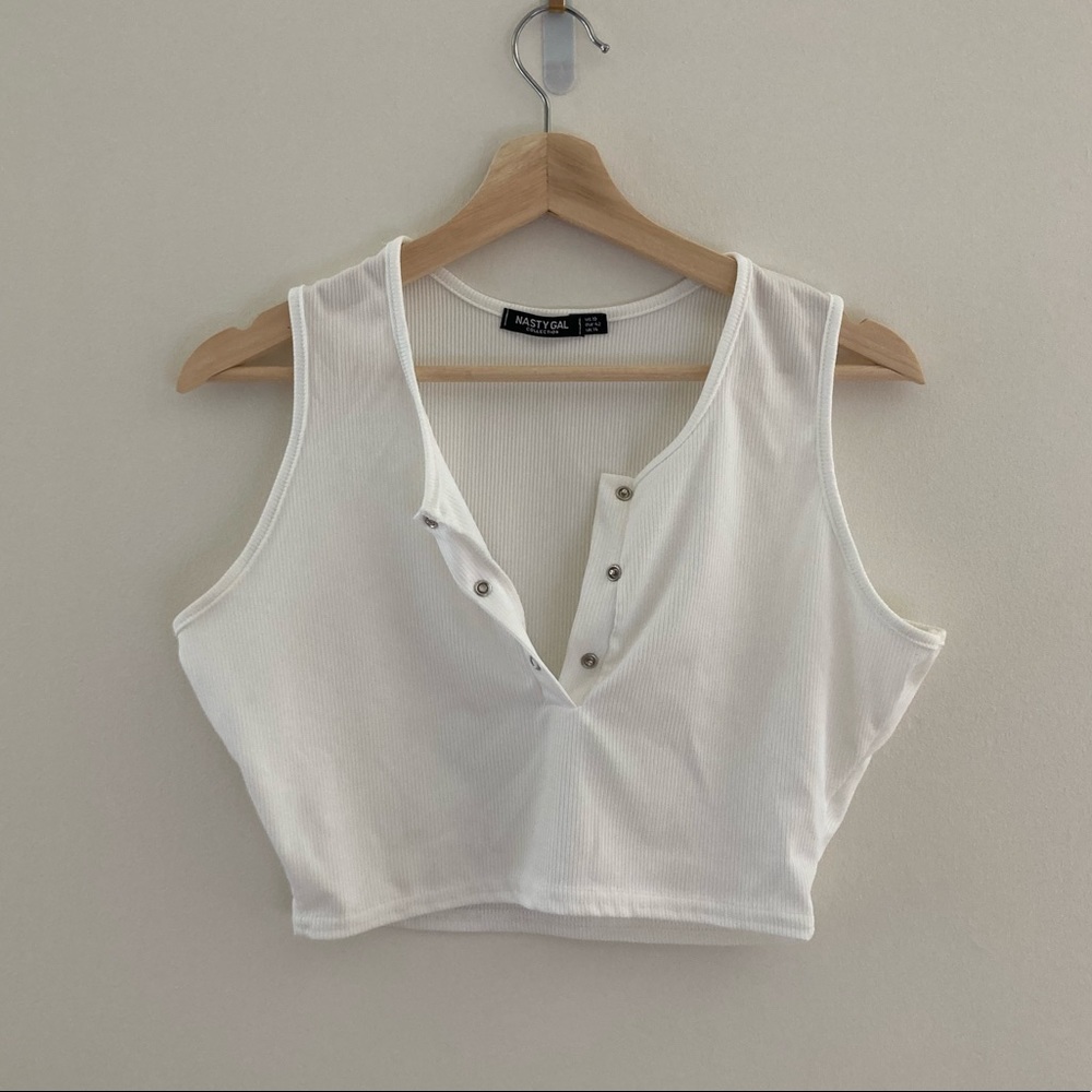 White ribbed button-up crop top